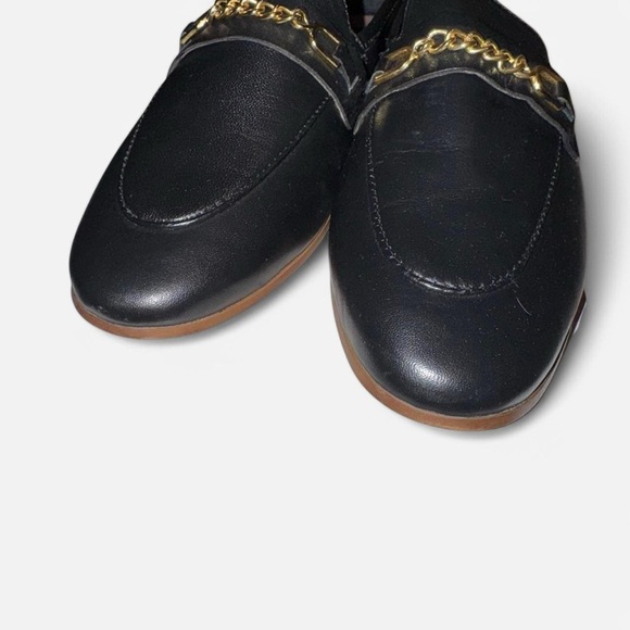 Black Leather Loafers with Gold Chain - Picture 4 of 4